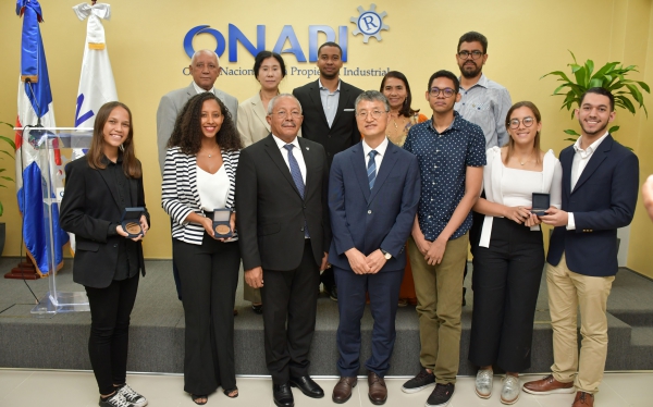 ONAPI, la Organización Mundial de la Propiedad Intelectual y la Oficina Coreana de la Propiedad Intelectual, entregan premios en la 5ta edición de la Competencia de Tecnología Apropiada