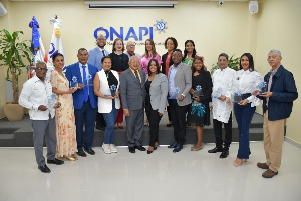 ONAPI lanza revista Artesanía, Tradición e Inspiración para promover el arte y la cultura