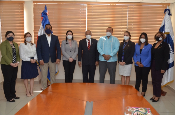 ONAPI acuerda mesa de trabajo con el INDOCAL